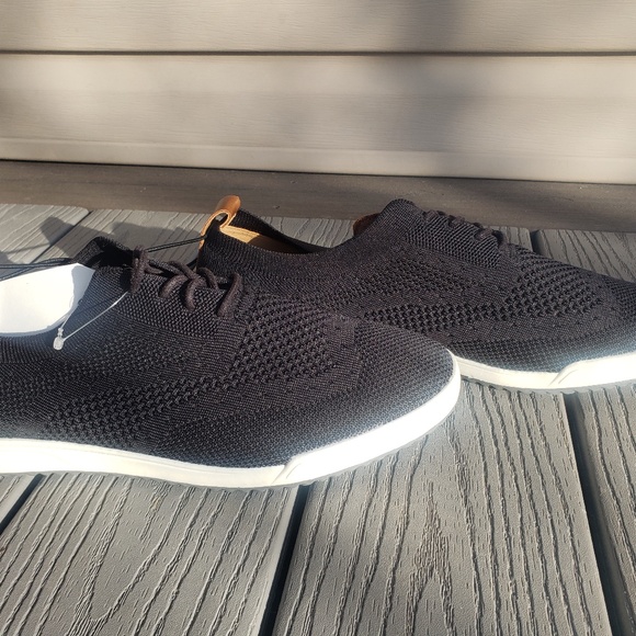 NWT IZOD Men's Memory Foam Oxford Casual Shoes - Picture 3 of 6